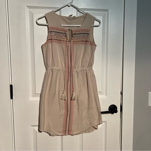 Chic Beige Embroidered Mini Dress - Picture 1 of 9